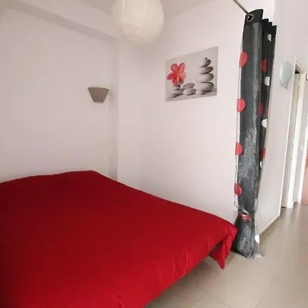 Apartamento Con Vistas Al Mar Y A La Piscina En Apartment Roses