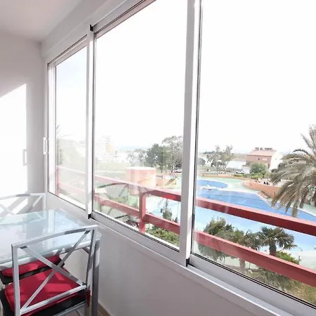 Apartamento Con Vistas Al Mar Y A La Piscina En
